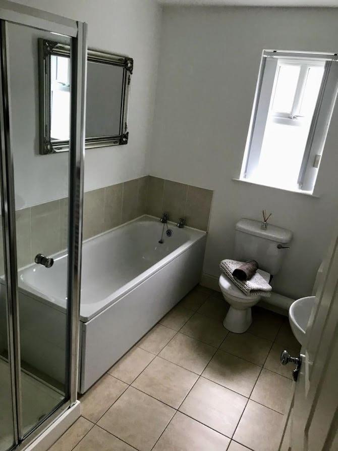 Pad Apartment *